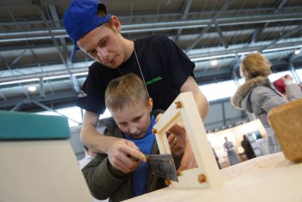 Екатеринбург. II Национальный чемпионат сквозных рабочих профессий `WorldSkills Hi-Tech 2015`.