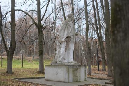 г.Таруса. Памятник Ленину.