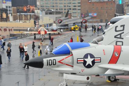 США. Нью-Йорк. Военный музей Intrepid Sea, Air & Space Museum.