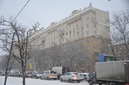 Москва. Дом на Саввинской набережной 3, где расположена квартира певцов Леонида Агутина и Анжелики Варум.