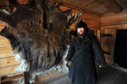 Московская область. Экстренное крестьянское собрание  в Слободе Германа Стерлигова. Предприниматель Герман Стерлигов.