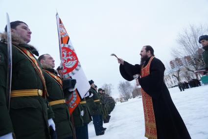 Екатеринбург. Церемония вручения боевого знамени 43-й отдельной железнодорожной бригаде.