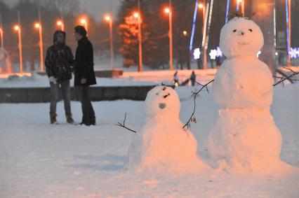 Москва. Снеговики.