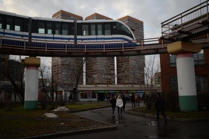 Москва. Московская монорельсовая транспортная система (ММТС).