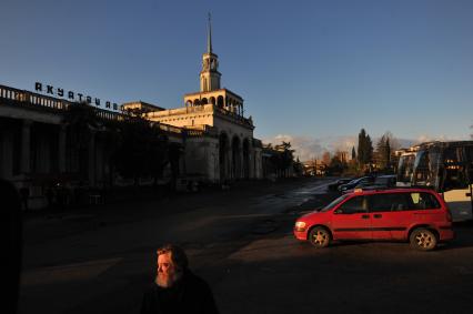 Абхазия. Сухум. Здание железнодорожного вокзала.