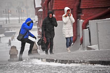 Метель в Москве.