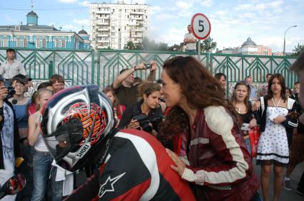 Диск83. СК ОЛИМПИЙСКИЙ. Церемония вручения национальной музыкальной премии МУЗ-ТВ 2007 год. На снимке: певица Дайнеко Виктория