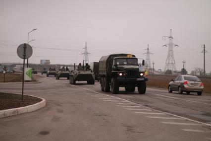 Крымский кризис. Колонна военной техники движется к Перекопскому перешееку.