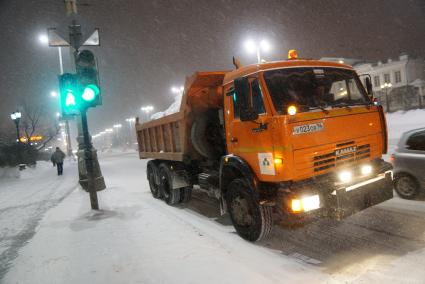 Екатеринбург. Вывоз снега.