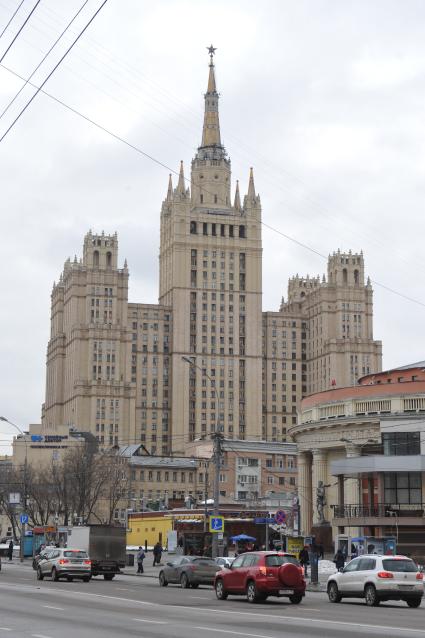 Москва. Жилой дом на Кудринской площади.