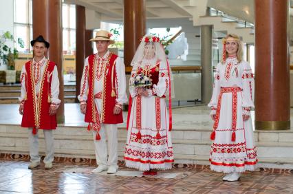 Самара. Традиционная белорусская свадьба прошла в Доме Дружбы народов.