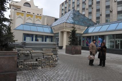 Москва. Закрытие ТЦ `Пирамида`, расположенного на Тверской улице.