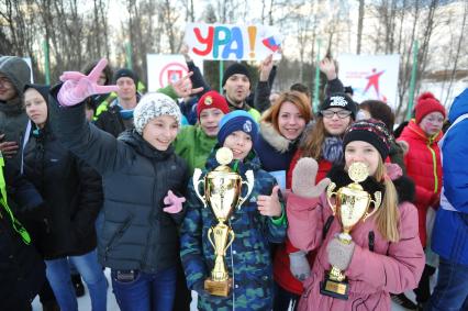 Московская область, Истринский район. Победители соревнований на Кубок Мэра Москвы для детей с ограниченными возможностями, которые проводит Благотворительный оздоровительный фонд  `Клуб `Приключение` Дмитрия Шпаро.