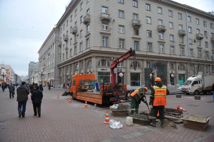 Москва. Ремонтные работы на Старом Арбате.