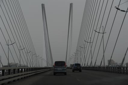 Владивосток. Золотой мост - вантовый мост через бухту Золотой Рог.