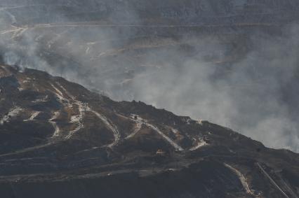 Челябинская  область. Панорама Коркинского  угольного разреза.