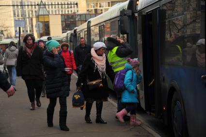 Москва. Бесплатный автобусный маршрут для пассажиров метро  во время ремонта части Калужско-Рижской лини.