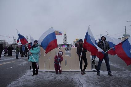 Тула. На площади перед тульским кремлем состоялся  митинг в честь годовщины воссоединения Крыма с Россией.