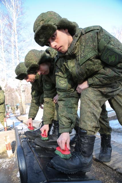 Казань. Три брата-близнеца Аристовы ,решившие  вместе продолжить службу в армии по котракту.