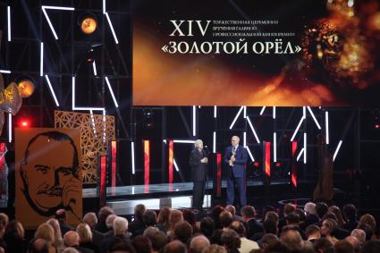 Диск 159. Кинопремия «Золотой орел-2016»