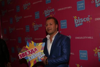 Диск 157. Радио Дача открыла дачный сезон на весеннем концерте Disco  Дача 2015 певец гитарист Дорин Виктор