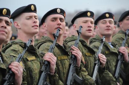 Алабино. Участники  пеших колонн парадного расчета войск  Московского гарнизона Центрального военного округа  на  репетиции военного парада, посвященного 71-й годовщине Победы в Великой Отечественной войне.