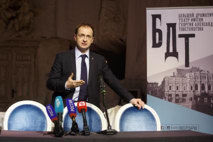 Санкт-Петербург. Министр культуры Владимир Мединский
во время встречи с коллективом Большого драматического театра (БДТ) им. Товстоногова.