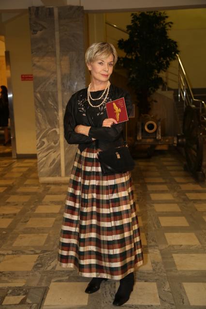 Диск159. кинопремия Золотой Орел 2016 актриса Чурсина Людмила