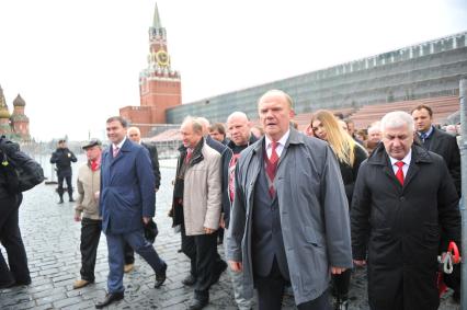 Москва. В день рождения Владимира Ильича Ленина лидер КПРФ Геннадий Зюганов  с соратниками  посетили Мавзолей Ленина.