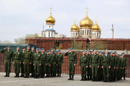 Украина, Донецк. Открытие мемориальной доски полковнику Евгению Кононову в 3 отдельном батальоне спецназа республиканской Гвардии ДНР.