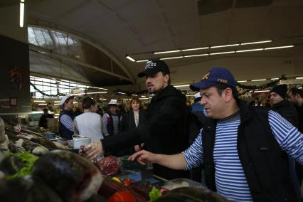 Диск 161. Певец Дмитрий Билан на Дорогомиловском рынке