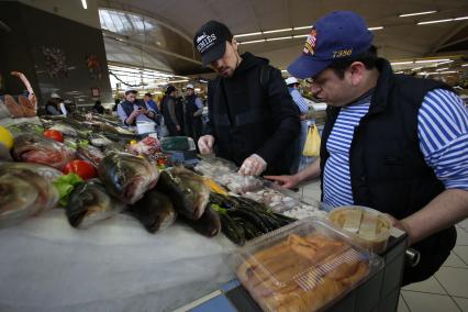 Диск 161. Певец Дмитрий Билан на Дорогомиловском рынке