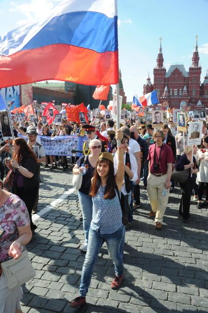 Москва.  Участники шествия`Бессмертный полк` в честь 71-й годовщины Победы в Великой Отечественной войне.