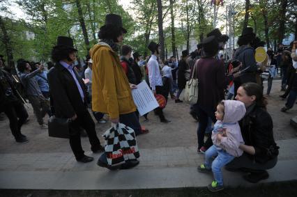 Москва.  Участник парада в честь Александра Пушкина на Тверском бульваре в рамках фестиваля `Московская весна`.