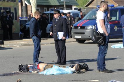 Москва.    На Хованском кладбище, где в результате массовой драки со стрельбой погибли люди.