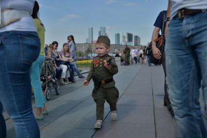 Москва.  Во время празднования на Поклонной горе 71-й годовщины Победы в Великой Отечественной войне.