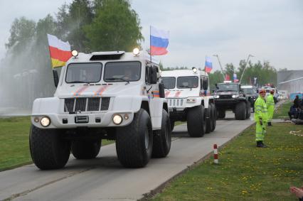 Московская область,  Ногинск.  Вездеходы `Трэкол` на демонстрационных учениях в рамках открытия Международного салона `Комплексная безопасность-2016.