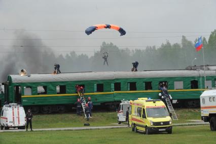 Московская область,  Ногинск.   Пожарно-тактические учения на открытии Международного салона `Комплексная безопасность-2016`.