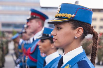 Сербия. Зренянин. Первый , после распада Югославии,  военный парад   в честь Дня Победы.