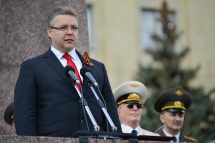 Ставрополь.   Губернатор Ставропольского Края Владимир Владимиров во время празднования 71-й годовщины Победы в Великой Отечественной войне.