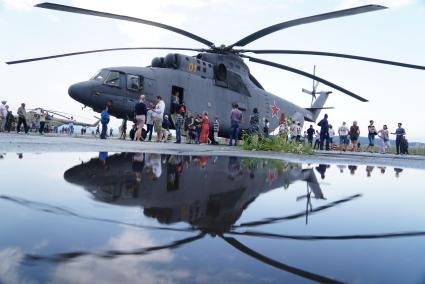 г.Арамиль. Свердловская область. Вертолет Ми-26 на выставке авиатехники. Авиашоу на военном аэродроме \"Уктус\"