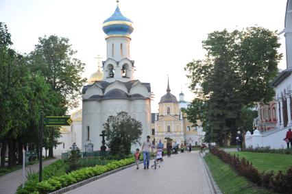 Московская область. Сергиев Посад. Церковь в честь Сошествия Святого Духа на апостолов  в Троице-Сергиевой лавре.