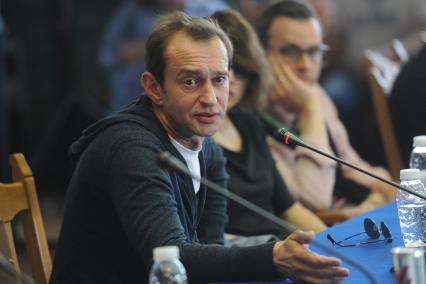 Сочи. Актер Константин Хабенский на пресс-конференции фильма `Коллектор` в рамках 27-го Открытого российского кинофестиваля `Кинотавр`.