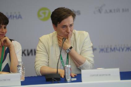 Сочи. Актер Сергей Безруков на пресс-конференции фильма Анны Матисон `После тебя` в рамках 27-го Открытого российского кинофестиваля `Кинотавр`.