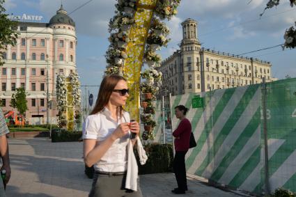 Москва.    Ремонтные работы по благоустройству на Тверской улице.