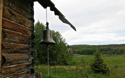 Архангельская область, Соловецкий архипелаг. Остров Анзер.  Свято-Троицкий Анзерский скит.