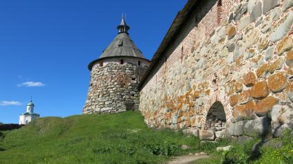 Архангельская область, Соловецкий архипелаг. Соловецкий Спасо-Преображенский ставропигиальный мужской монастырь, расположенный на Большом Соловецком острове.