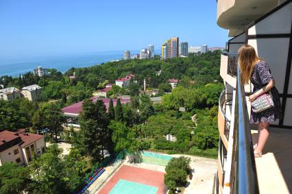 Сочи. Вид на море с балкона санатория `Золотой колос`.