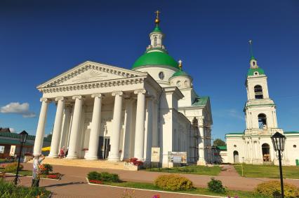 Ростов Великий.  Спасо-Яковлевский  Димитриев  монастырь. Храм  святителя Димитрия  Ростовского.