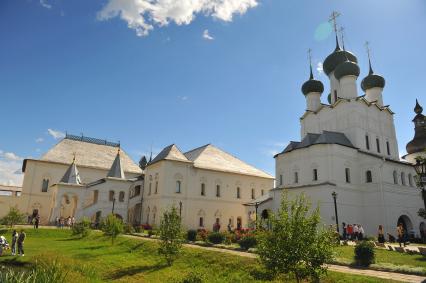 Ростов Великий. Ростовский Кремль , церковь Воскресения.